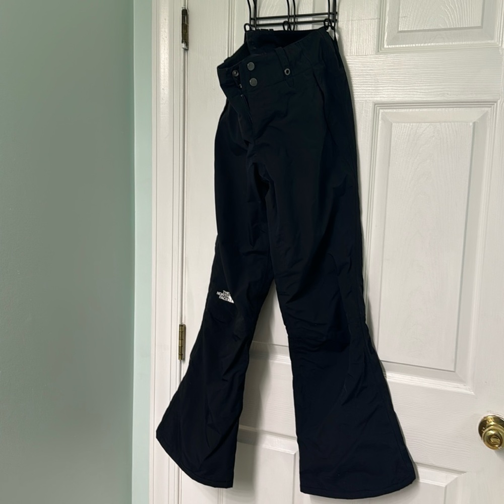 The North Face Women’s Sally Insulated Ski/Snowboard Pants